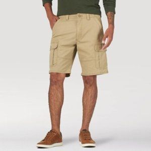 Wrangler Men's 10" Relaxed Fit Flex Cargo Shorts Tan Size 48 NWT‎